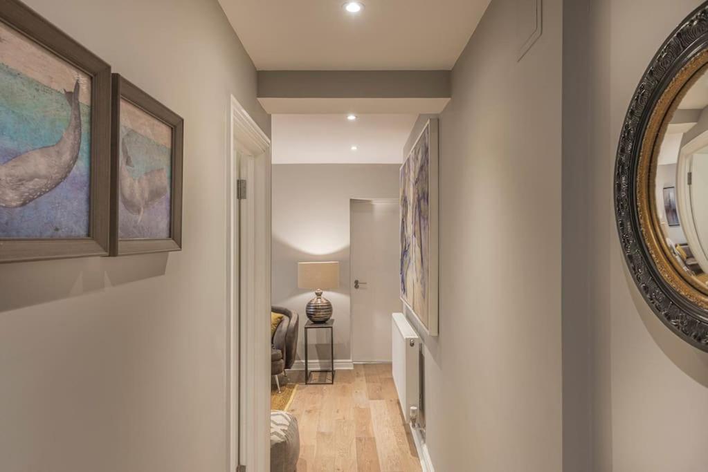 Nelson Crescent West : Modern One Bedroom Basement Apartment In Central Location Ramsgate Exterior photo